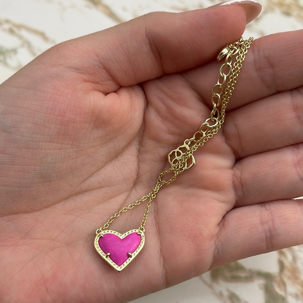 Pink Kendra heart necklace